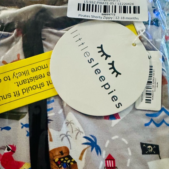 🔥🔥Little Sleepies 12/18 BUNDLE🔥🔥Conditions Range from NWT-Play Play! See pics - Picture 2 of 14